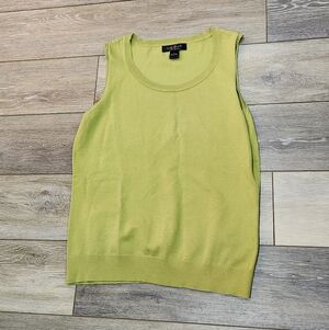 August Silk Light Green Top Size Large